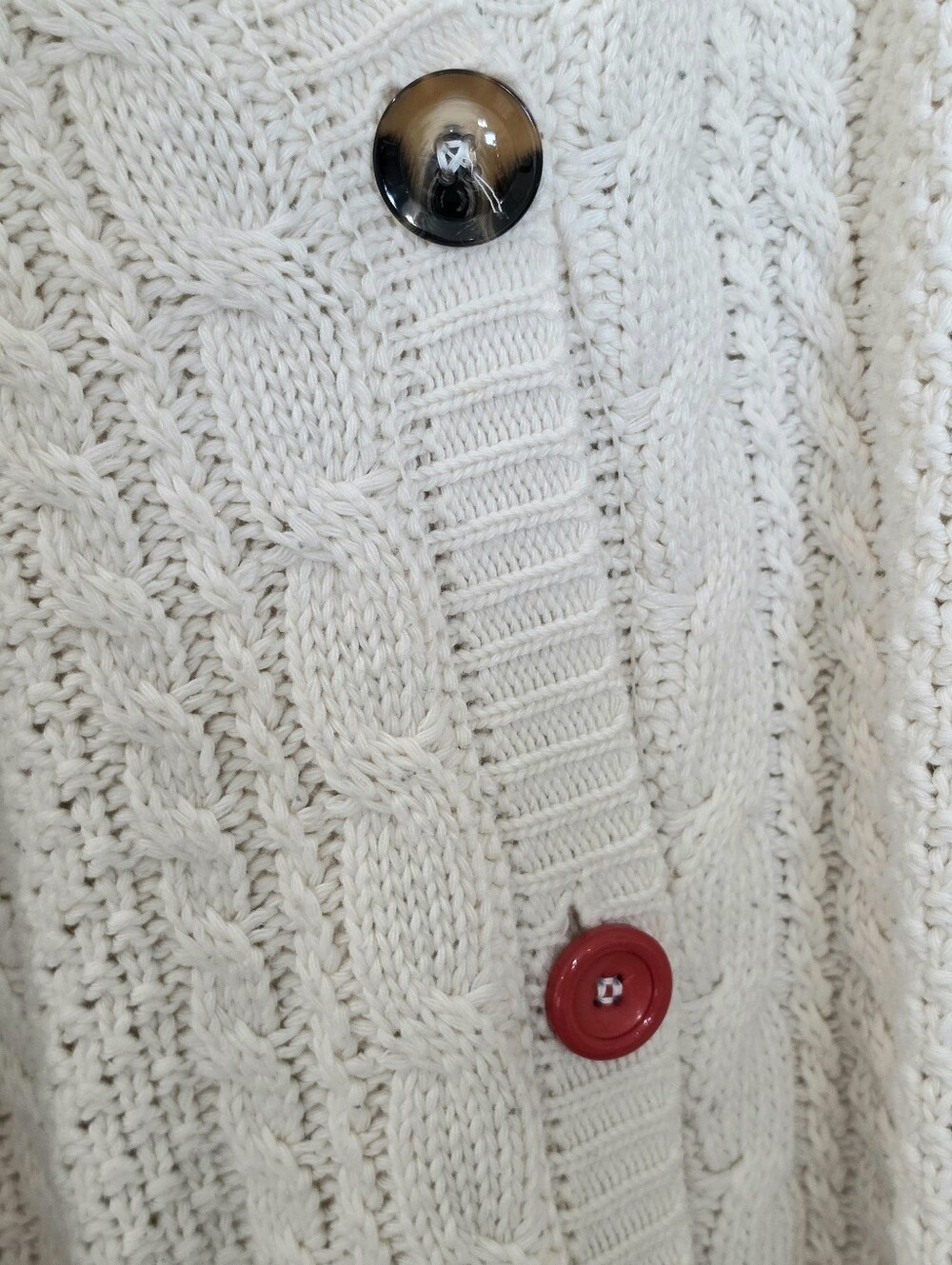 Taylor Swift Red Official Cardigan, Cream Color with Maroon Stars, Size M/L - Picture 10 of 13